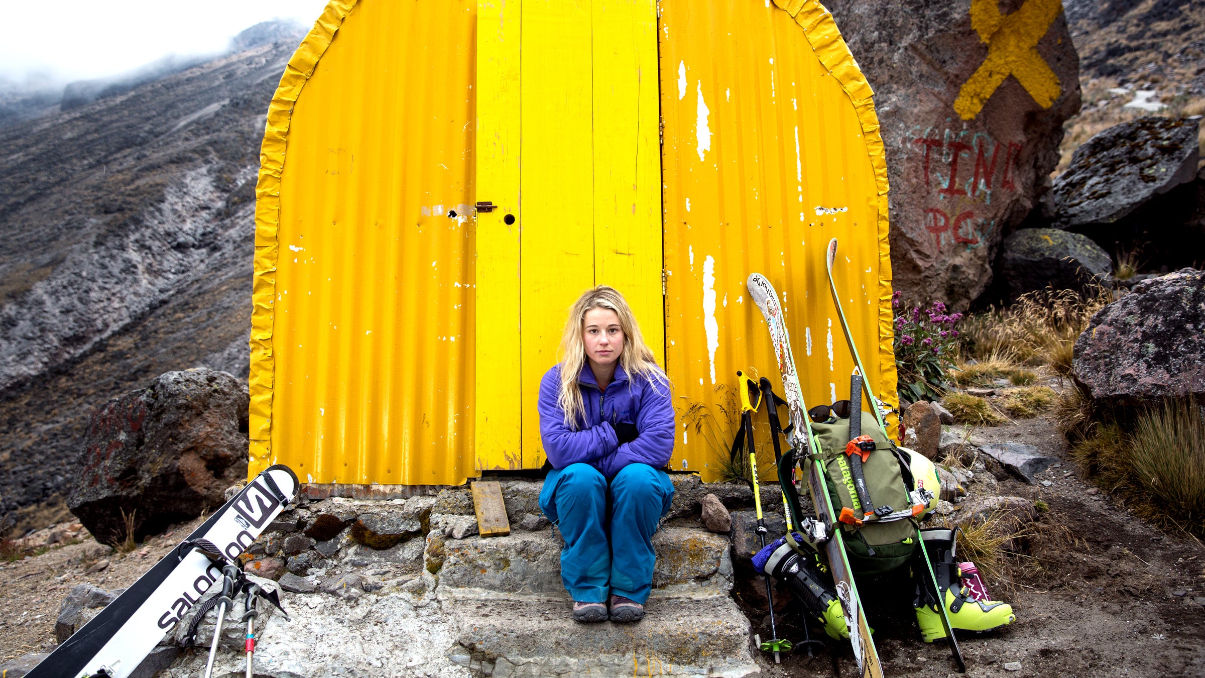 Caroline Gleich behind the refúgio.