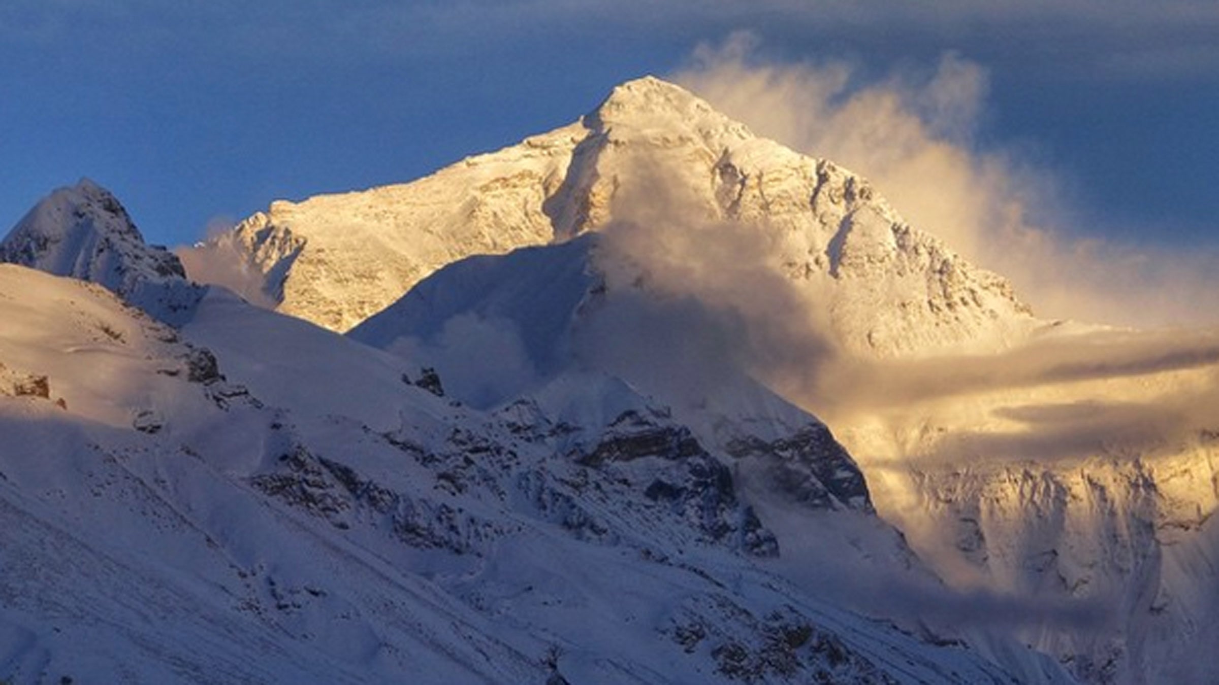 "We are in full support of the Chinese decision to stop climbing for the season," Adrian Ballinger wrote on his Instagram.