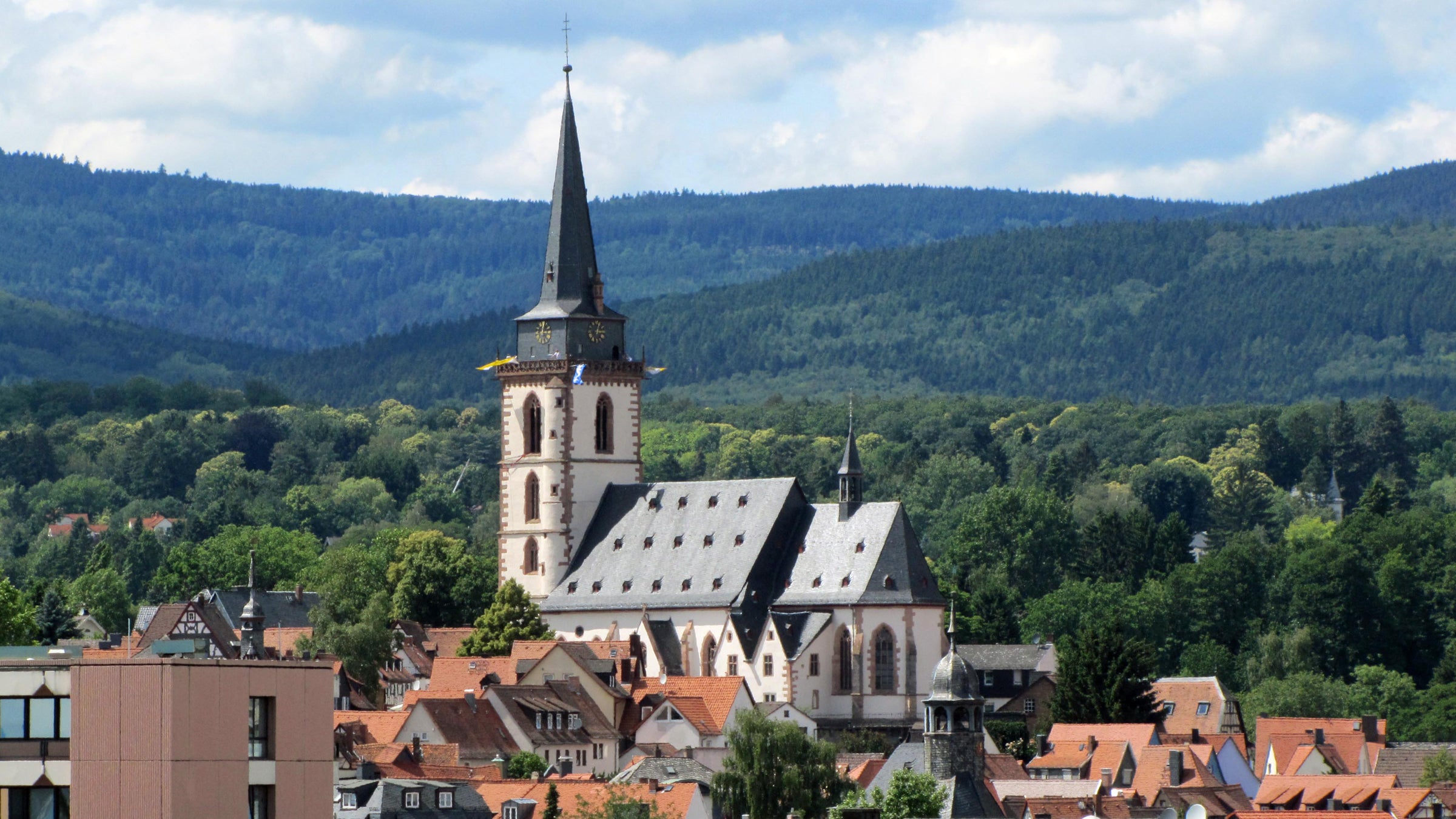 Authorities detained a couple who had been acting suspiciously in the town of Oberursel, where the cycling race was supposed to pass through.