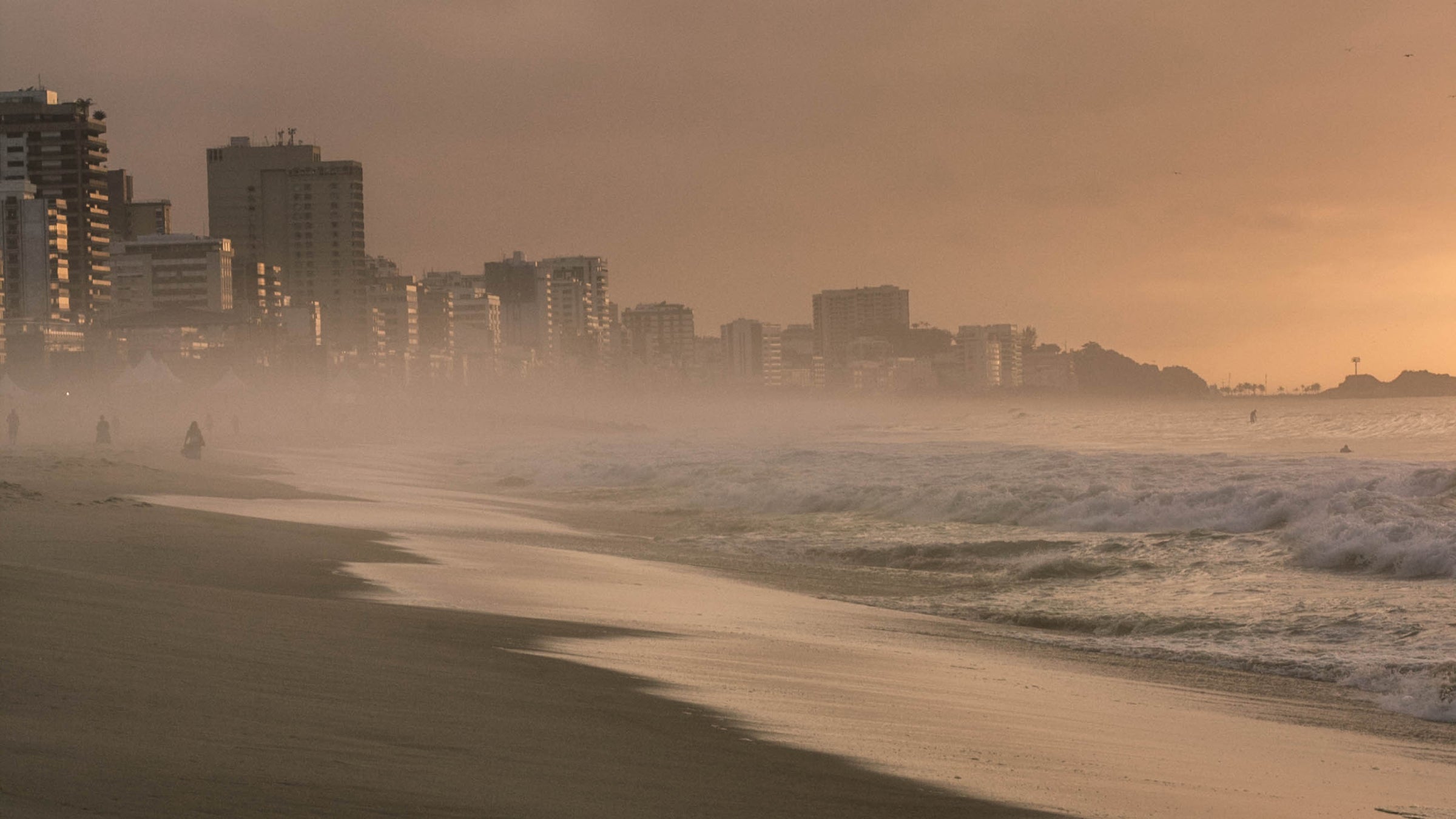 A Rio de Janeiro beach is too polluted to hold WSL's surfing competition in May.