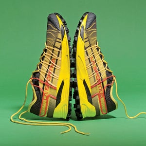 OK, so the Mutant is a narrow-footed-runner’s shoe with little time for funky foot shapes. But to those who fit into this toothy slipper, it is a thing of beauty. Read the full Gear of the Year review.
Speed: 5 
Protection: 4.5