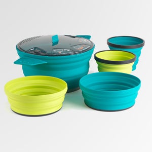 The Sea to Summit X-Set 31 features the first collapsible cooking pots.