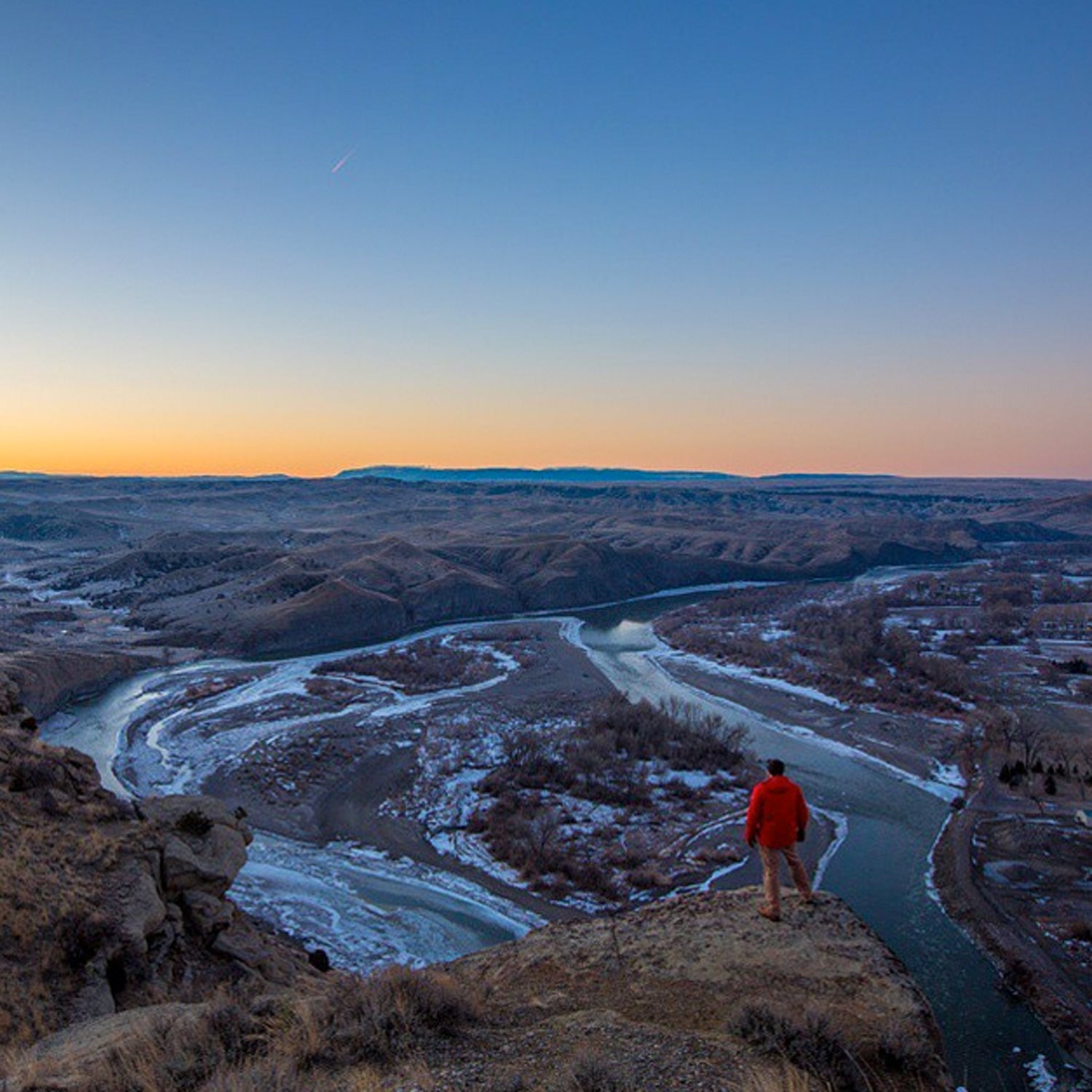 "Live with intention. Walk to the edge. Listen hard. Practice wellness. Play with abandon. Laugh. Choose with no regret. Appreciate your friends. Continue to learn. Do what you love. Live as if this is all there is." -Mary Anne Radmacher