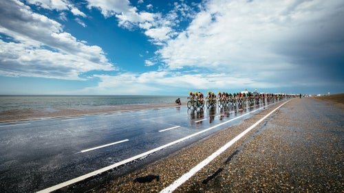 With crash-filled stages, an American competing for the podium, and an astonishingly dominant performance by Chris Froome of Team Sky on Tuesday, it鈥檚 been an exciting start to the 2015 Tour de France. These images do the action justice.To check out the complete photo essay on the Tour鈥檚 first week, visit Strava鈥檚 site.