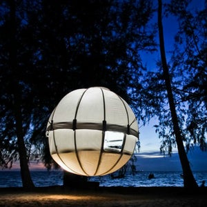 Admit it, this is the hanging shelter of your dreams. Read more.