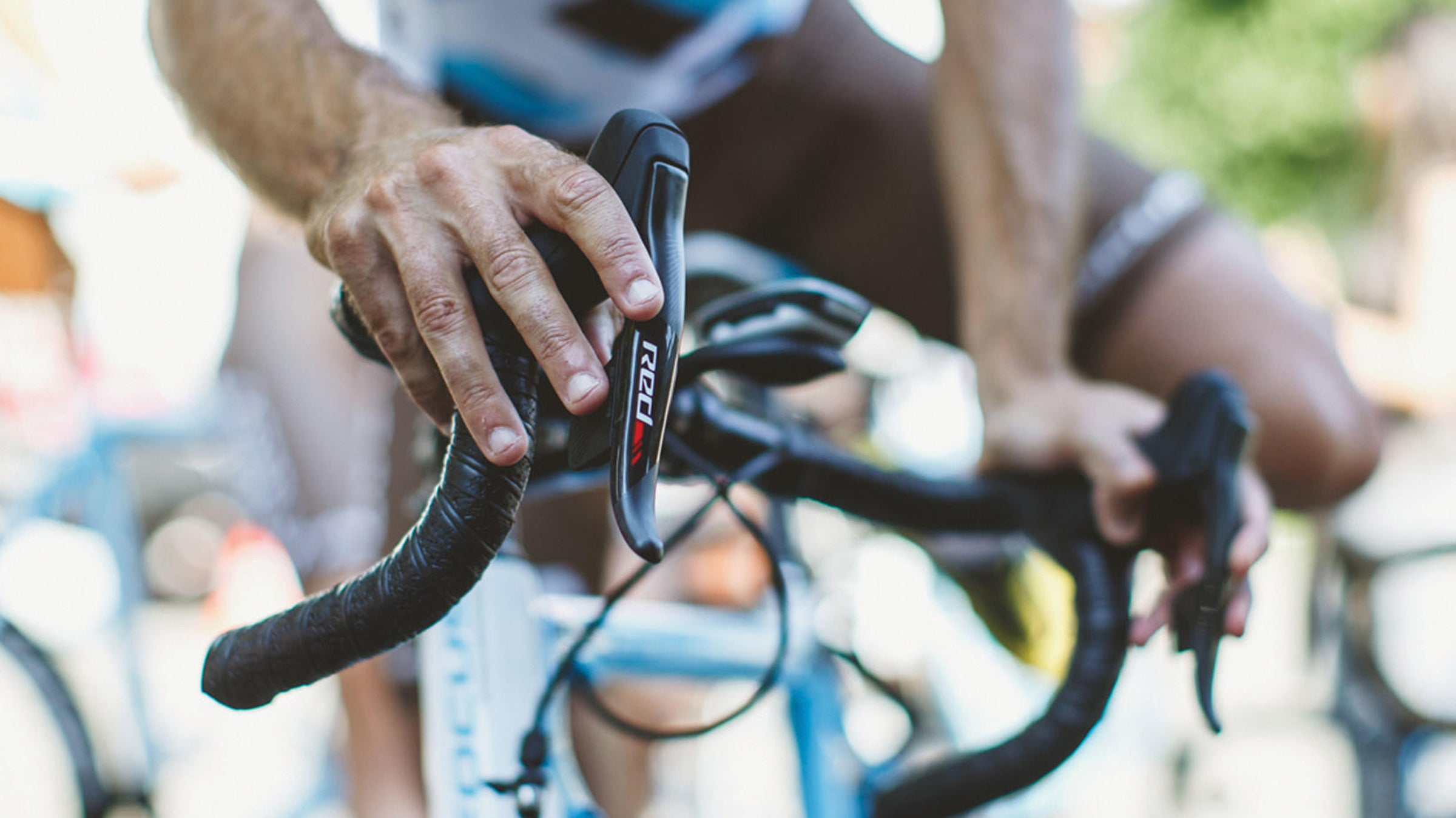 The Chicago-based bike-component manufacturer released its wireless electronic shifting system Wednesday.  