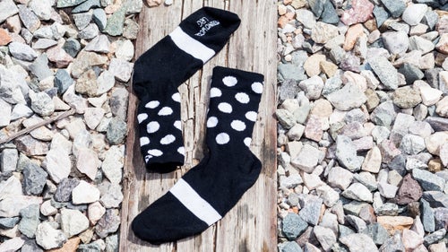 Wool is much better at keeping my toes warm than synthetics. Giro’s version of the wool commuter sock is durable, sure, but its finest attribute is the flashy design that adds some flair to an otherwise conservative kit.