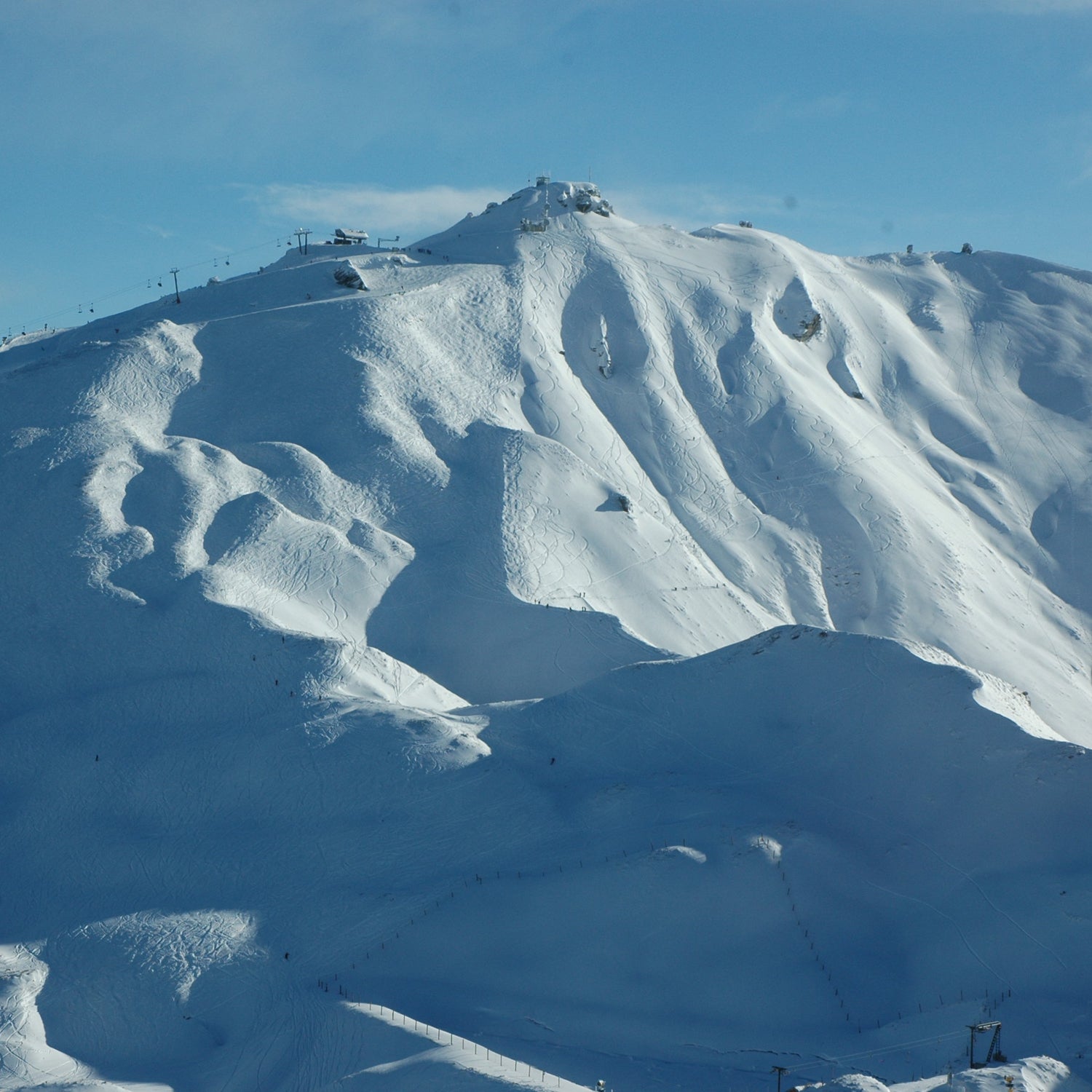 The U.S. Ski Team holds their first on-snow camp for 2016 season.