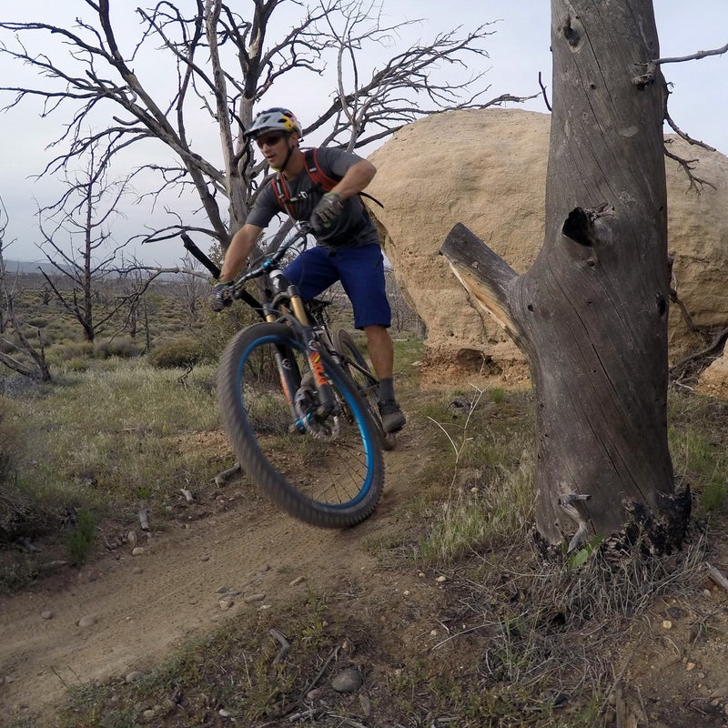 This is the position every rider should be in when descending technical trail. It starts with your elbows—they should be bent as if you were in the middle of a push-up. Next, bend at the waist so your eyes are directly over the bars and your elbows point up. Finally, stand up on your pedals so your legs are slightly bent and your knees point out, away from the bike. Your lower back should be straight. Keep your eyes on the trail and you’re ready to go do something rad. @dberrecloth