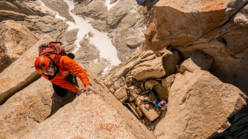 Alex Honnold and Tommy Caldwell on the Fitz Traverse.