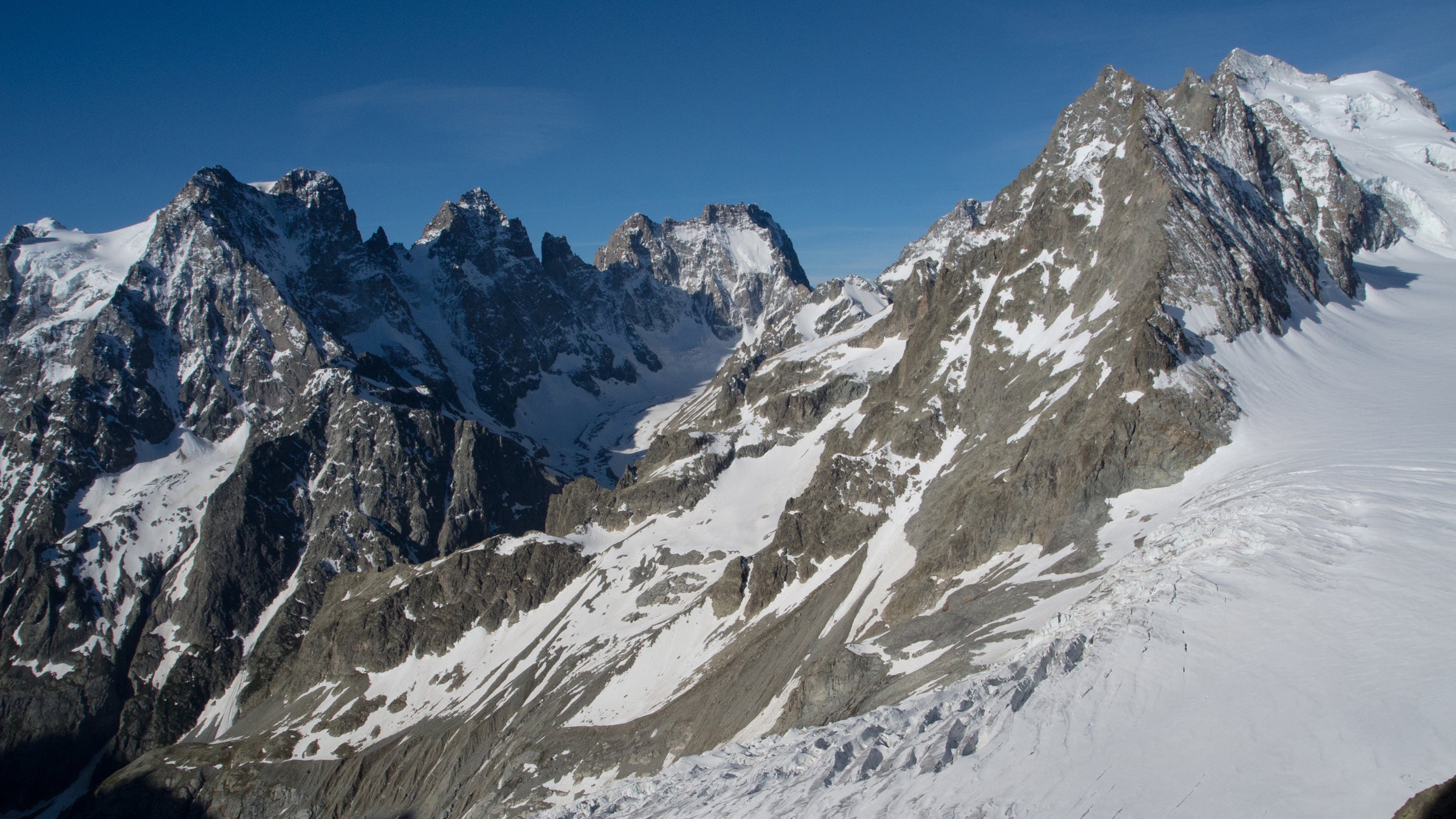 7 Killed In French Alps Avalanche