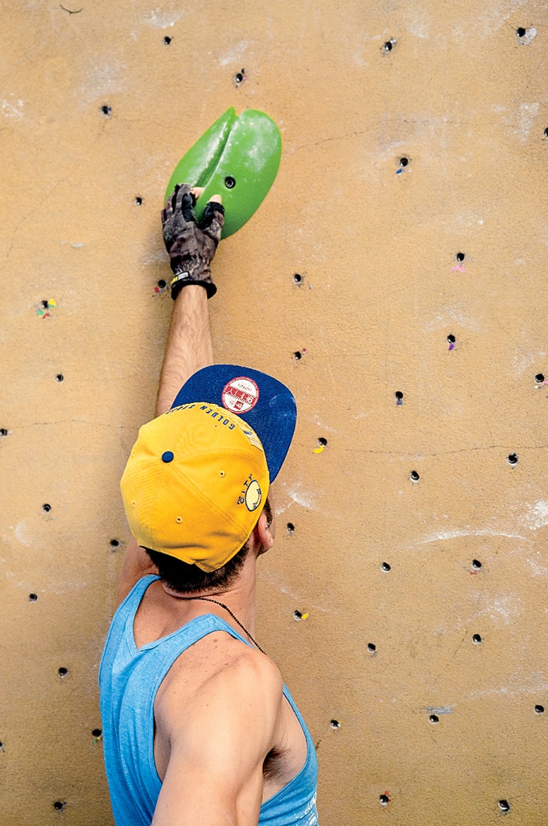 Zolotukhin dials in the position of a hold.