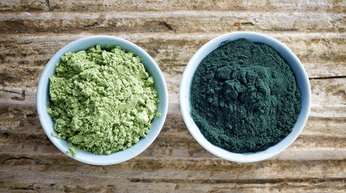 Algae contains high amounts of vitamin B12, which potentiall boosts energy and focus. But how much do you need to take to get the benefits?