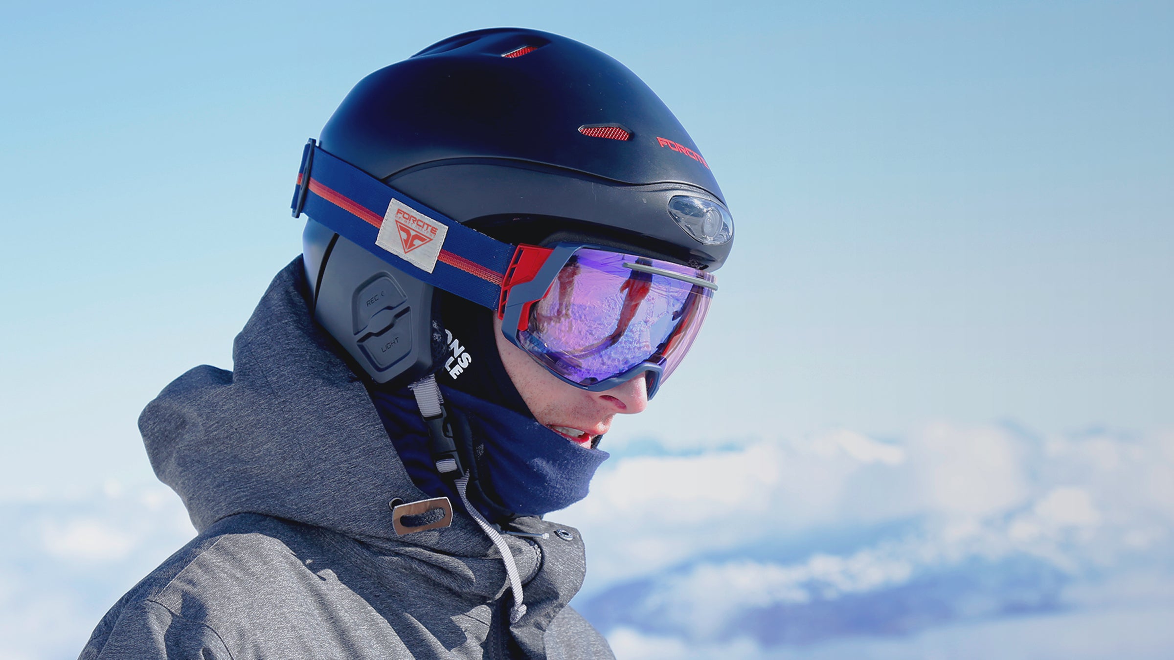 prioritet Tage med undersøgelse The Most High-Tech Ski Helmet We've Seen Debuts on Kickstarter