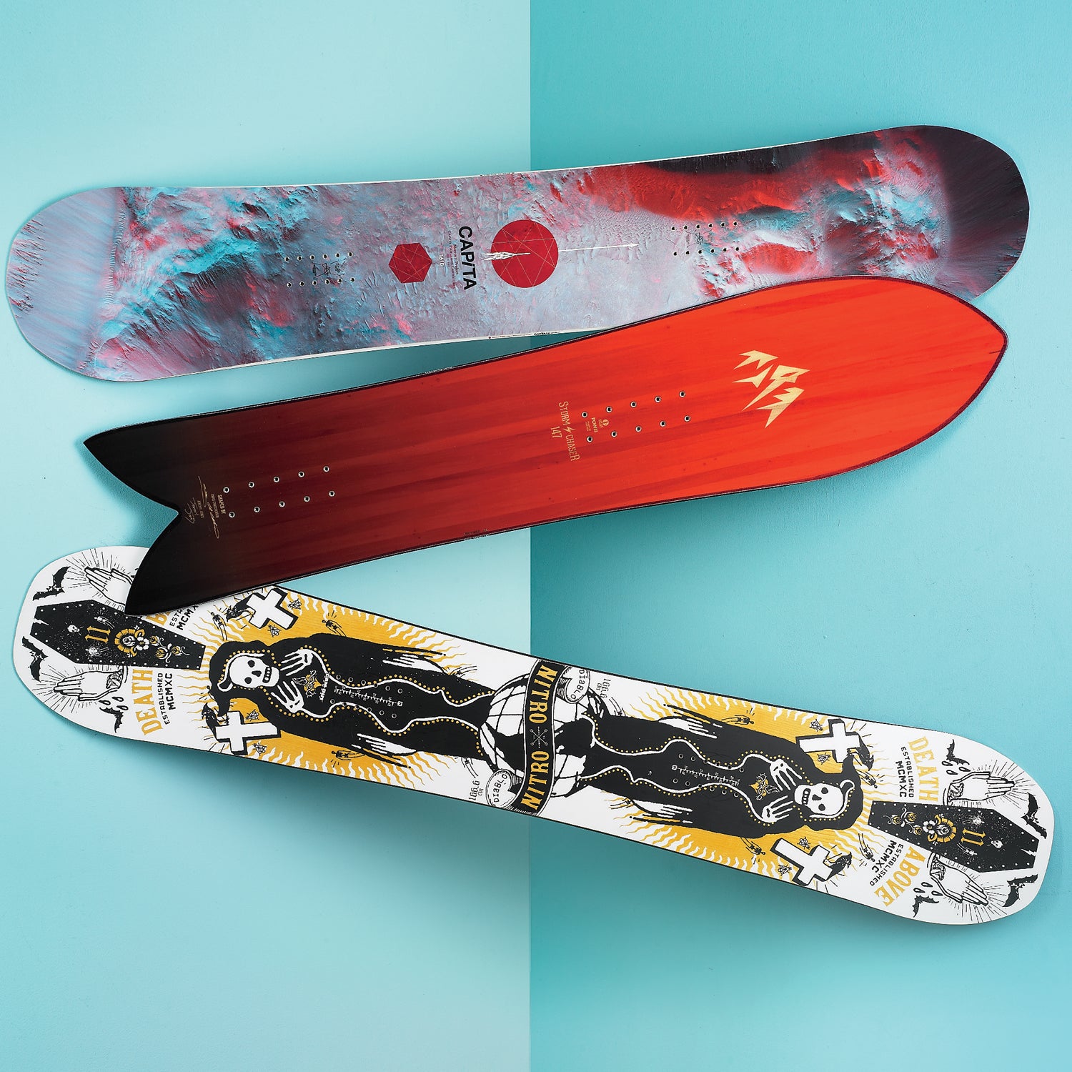 Snowboard Buying Guide: Navigating Snowboarding Equipment  