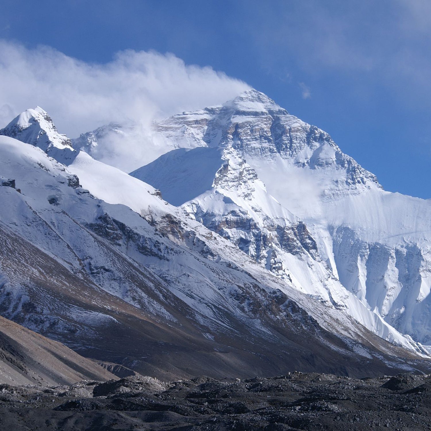 Nobukazu Kuriki forced to abandon his Everest summit attempt again.