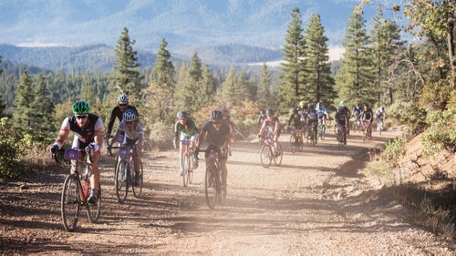 The first climb of the day rocketed to 3,800 feet above Quincy in about 17 miles鈥攁ll on beautiful gravel roads. Needless to say, the field shattered by the first aid station, but riders still found the time and wind to chat on the way up.