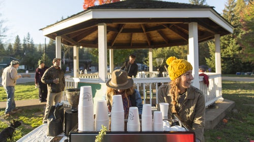 Race morning at the Quincy fairgrounds. Most riders wouldn鈥檛 have made it to the start line without the much-needed caffeine provided by pop-up coffee shop HoneyCo Coffee Roasters. The cheery baristas made the seven-hour drive from San Luis Obispo to ply aching Grinduro riders with the sweet tonic.