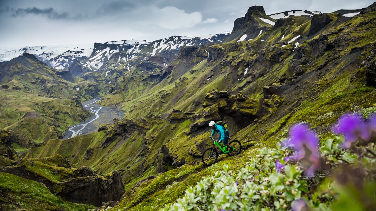opleiding Omkleden stropdas Iceland Is a Mountain Bike Testing Paradise - Outside Online