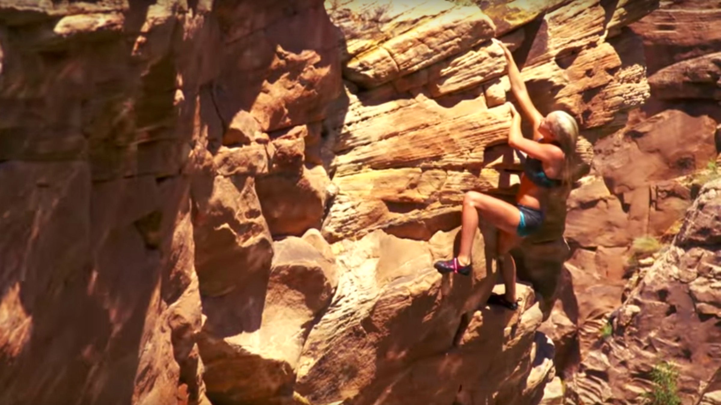 The 21-year-old explains that deep-water soloing minimizes the potential for injury. 