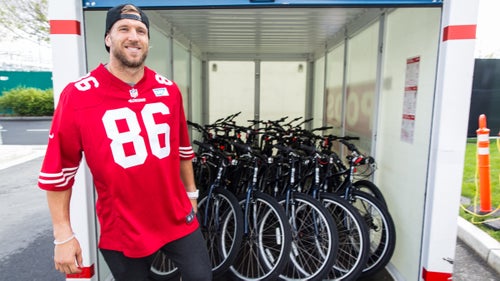 49ers Build Bikes for Kids