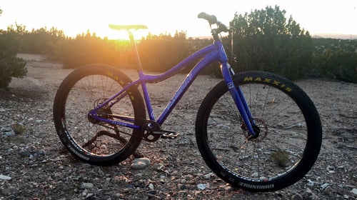 The 9:Zero:7 Slider can accommodate wheel sizes as big as 29+.