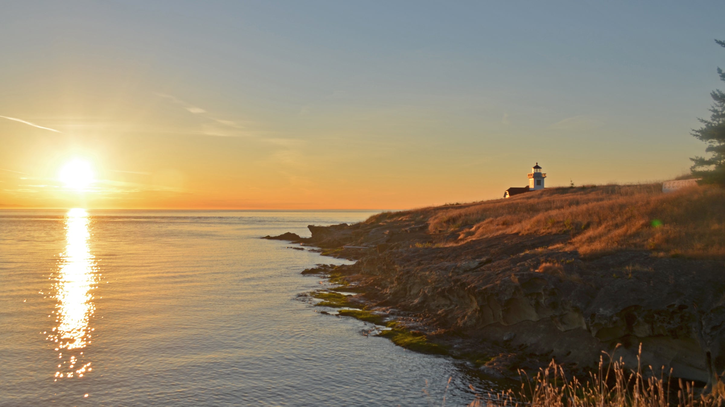 Colton Harris-Moore became known as the Barefoot Bandit (he committed some of his crimes barefoot) after his two-year crime spree in Washington’s San Juan Islands, where he stole cars, airplanes, and a boat and regularly broke into vacation homes.