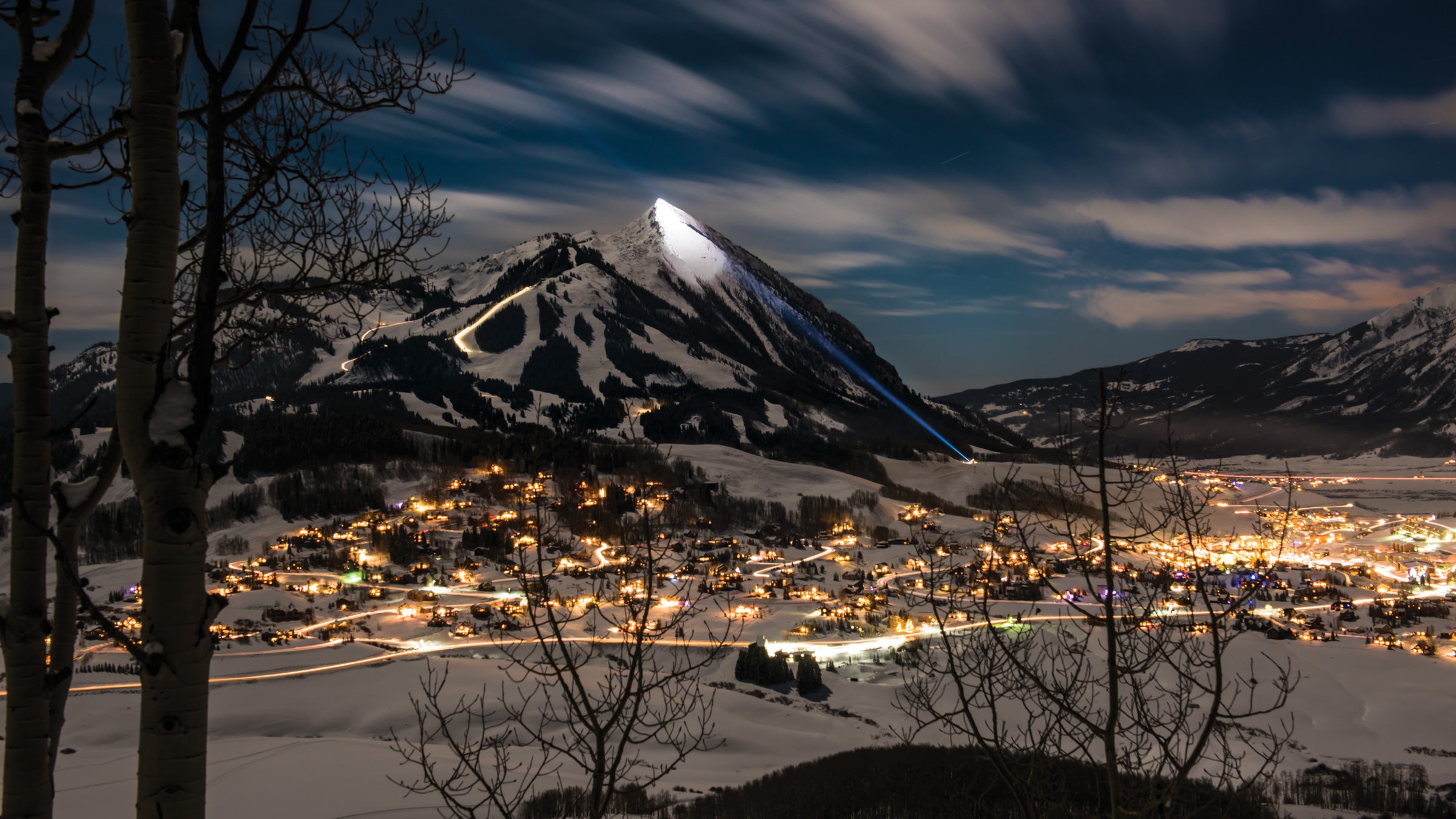 https://cdn.outsideonline.com/wp-content/uploads/2015/11/24/best-rockies-ski-resorts-cb_h.jpg