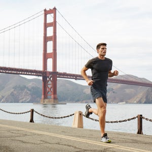 Lumo Run's 9-axis sensor provides real-time, lab-quality feedback on your running