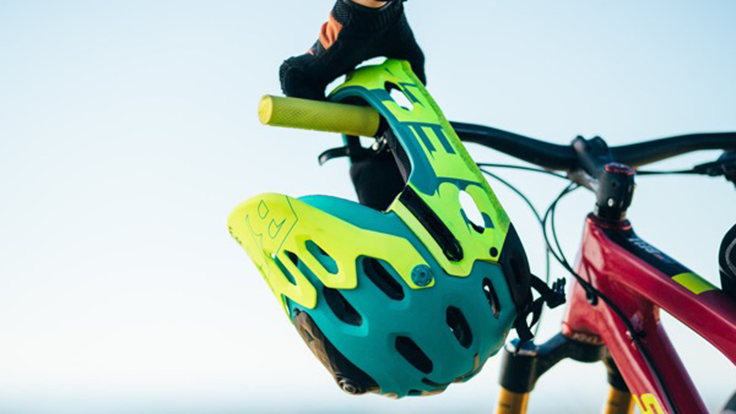 bell super 3r mountain bike helmet Bell Super 3R MIPS Downhill Bike Helmet with Removable Chinguard