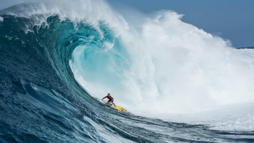 A Historic Day on Maui’s North Shore - Outside Online