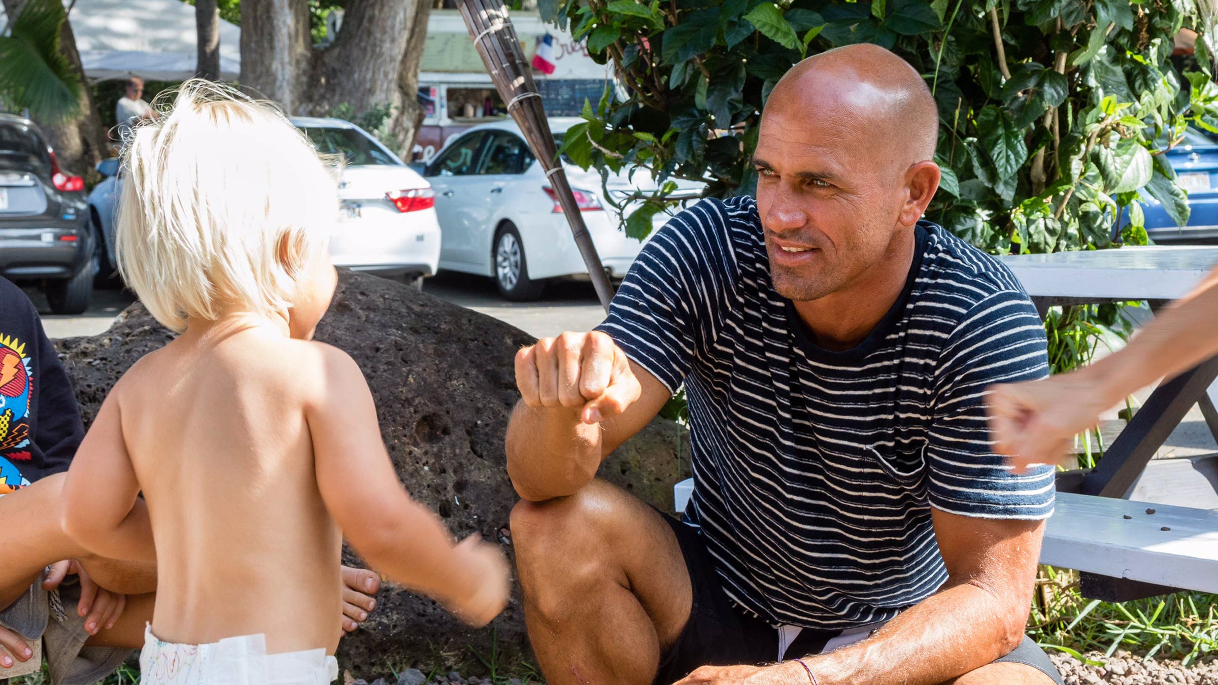 Kelly Slater Rescues Toddler and Mother from Rogue Wave