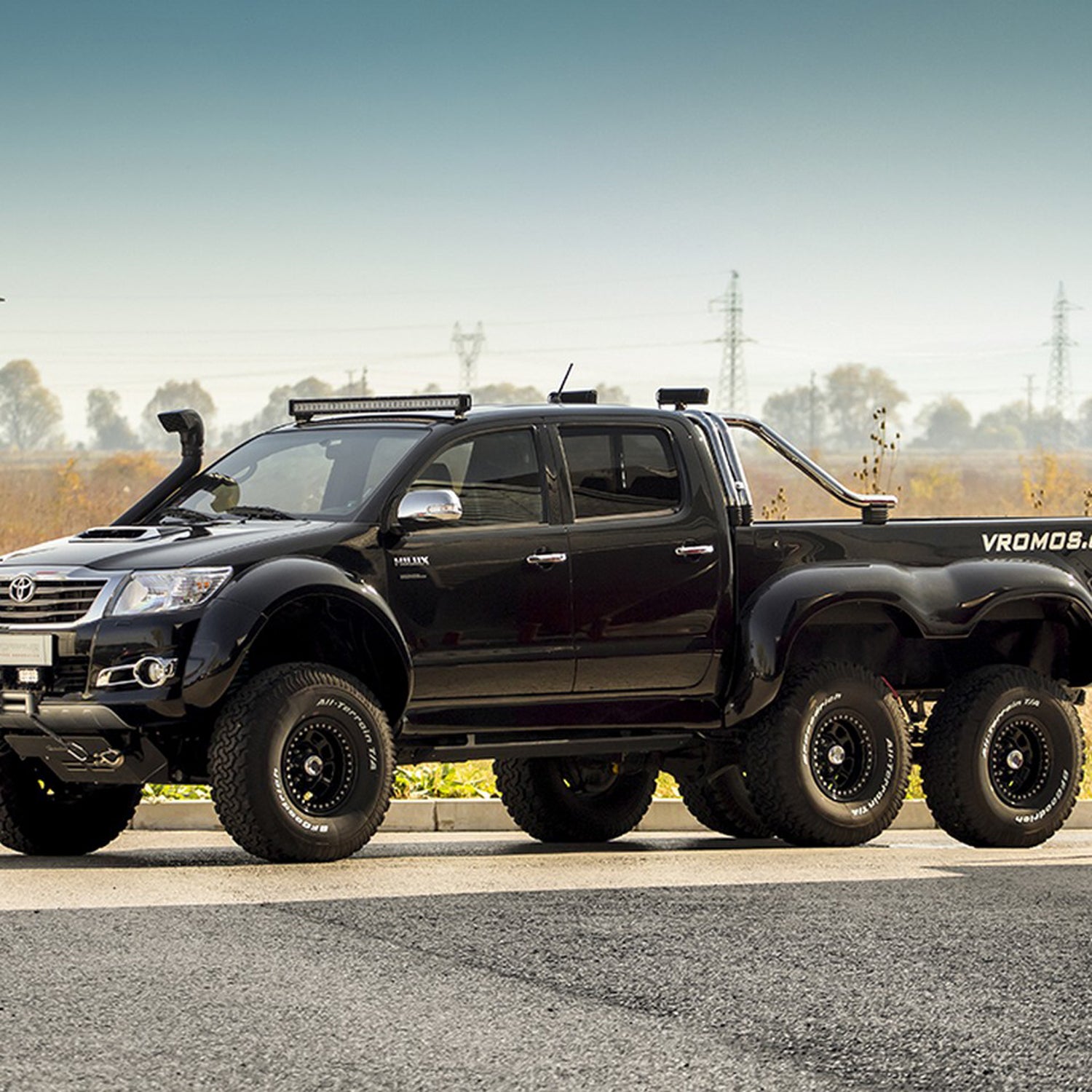 Toyota Hilux - Live a fuller life