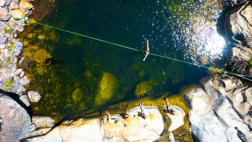 Six months out of the year, 24-year-old Lempe lives in Yosemite Valley, California, where he was eager to take a group of friends to a favorite spot behind Middle Cathedral Rock. There he captured Colin Harkins slack lining above a pool along Bridalveil Creek. 鈥淚t鈥檚 one of Yosemite鈥檚 hidden gems,鈥 says Lempe, who pulled himself across a rope he鈥檇 tied to two giant pine trees, 50 feet above the pool, after leading the group on a three-hour hike. 鈥淭hey鈥檇 started wondering aloud if it was worth it, but as soon as we got there they were totally stoked.鈥
THE TOOLS: Sony A7, Voigtl盲nder 15mm f/4.5 lens, ISO 500, f/8, 1/400 second