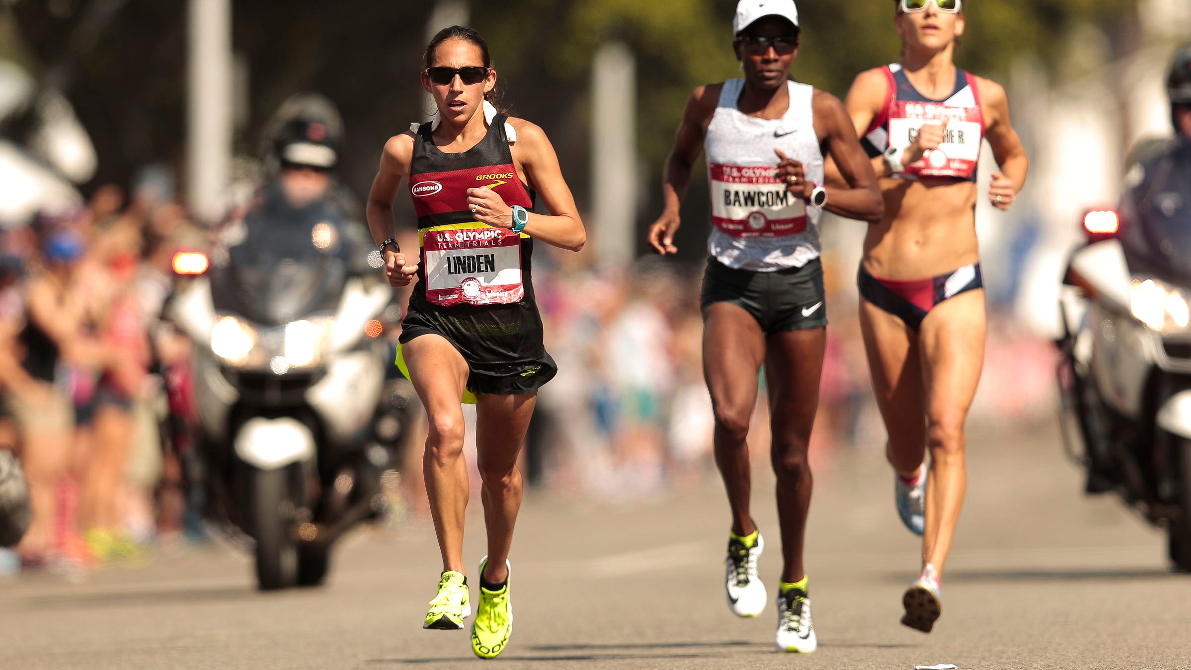 Des Linden, left, was confident her trademark patience would pay off. She finished second.