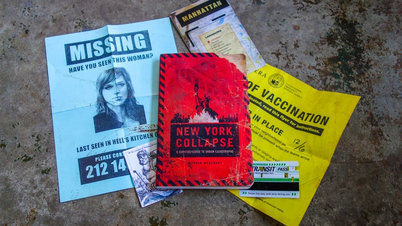 In addition to providing substantial urban survival advice, New York Collapse includes hand-written annotations by one of the game's characters, and artifacts that provide clues to help players solve puzzles.