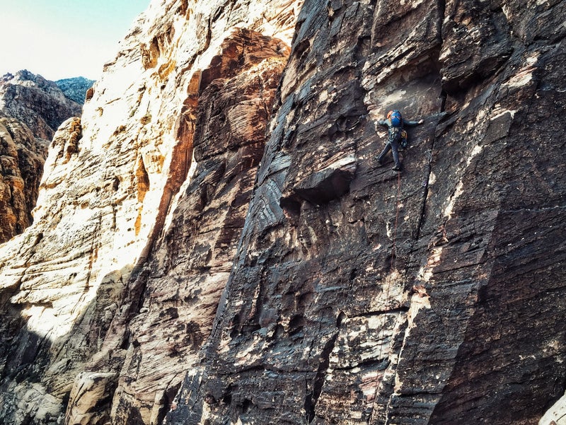 Chris Brinlee Jr. trad climbs outside Las Vegas.