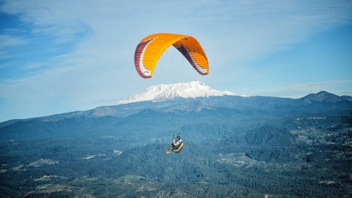 Segal flying in front of Nevada de Toluca, the peak we unsuccessfully tried to launch off while training for Orizaba. Later, I managed to fly the long-distance to the volcano by linking thermals and, ultimately, reaching altitudes of 16,000 feet.