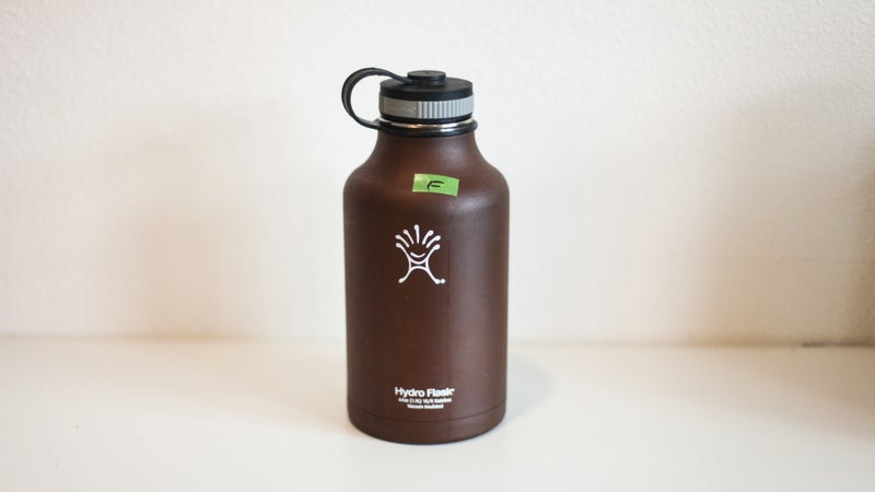 https://cdn.outsideonline.com/wp-content/uploads/2016/04/19/insulated-growler-test-joe-hydroflask-h.jpg?width=800