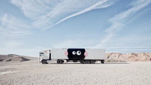 Artist Javier Calleja is primarily a drawer and painter, so he didn鈥檛 have prior experience painting on a larger scale and found it difficult adjusting to the use of spray cans. The eyes and hands seen on his truck are a common theme within many of his works.