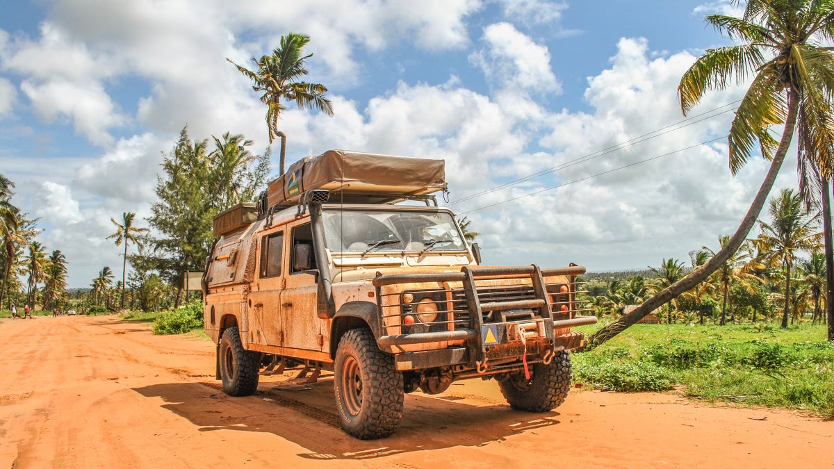 Traveling the World鈥攁nd Raising Two Kids鈥攊n a 2003 Land Rover Defender