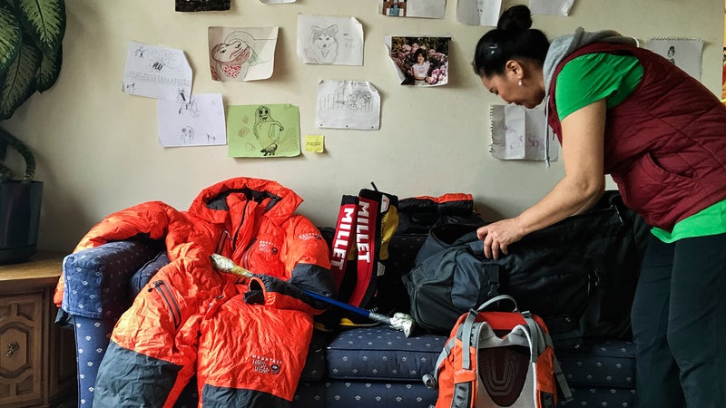 Lhakpa Sherpa prepares to return to Everest for the 2016 season.