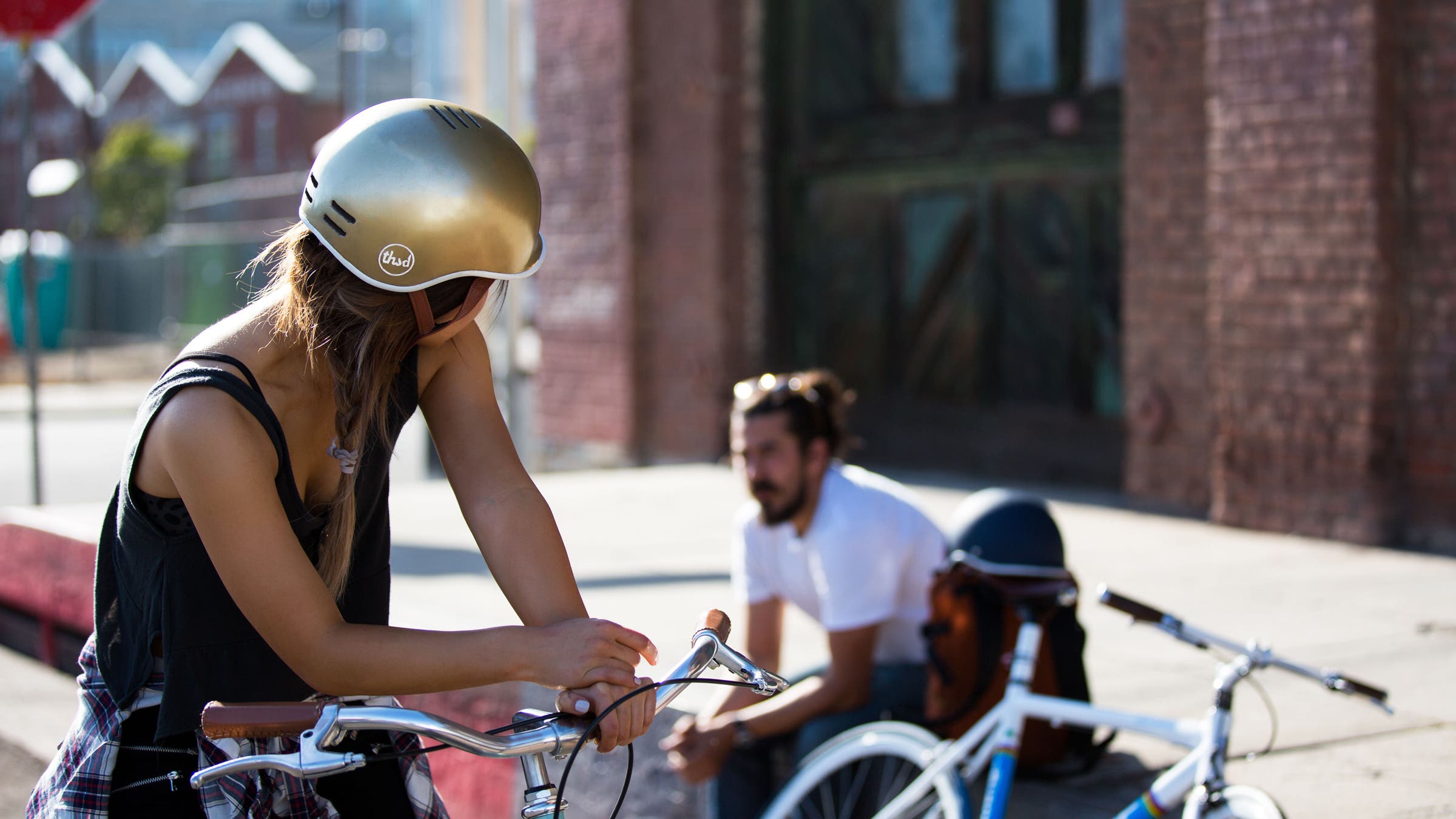 This Urban Helmet Will Make You Want to Ride Your Bike More This Urban Helmet Will Make You Want to Ride Your Bike More