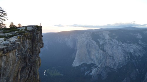 Fjellvant (Norwegian, adj.): Being accustomed to walk in the mountains.