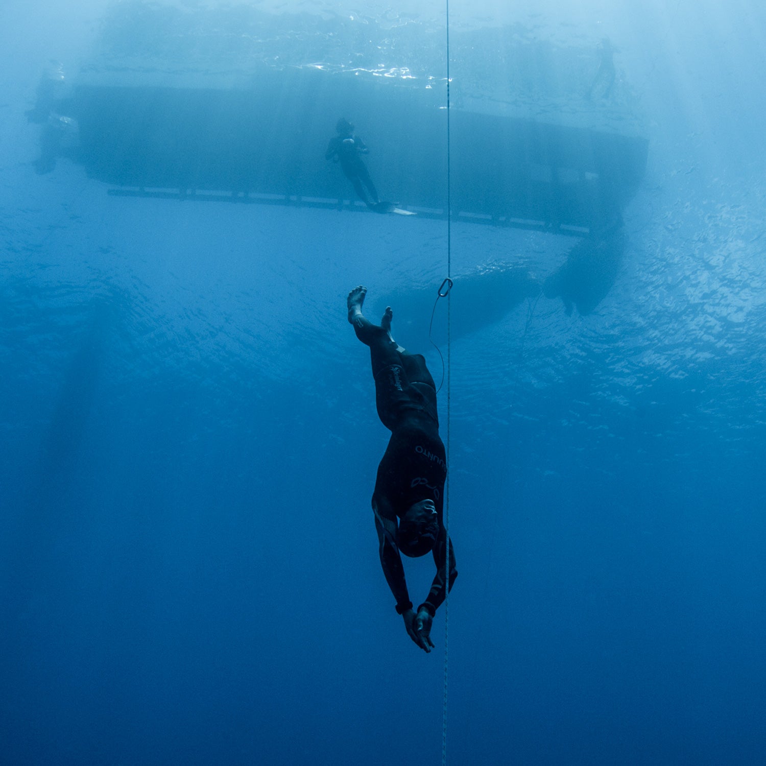 In April at Grotto Bay in the Bahamas, free diver William Trubridge set a new “free immersion” world record.