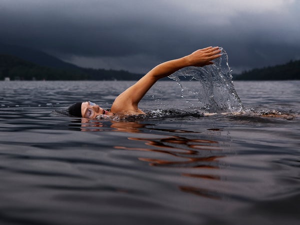 swimmer in the ocean battling a rip tides