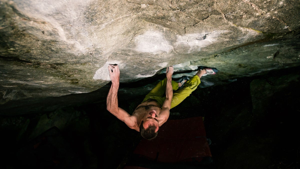 Dave MacLeod Climbs Practice of the Wild (8C/V15) in Magic Wood ...