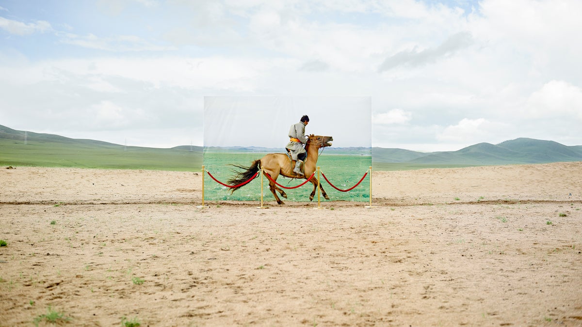 Stunning Photographs of Mongolia’s Transformation into Desert