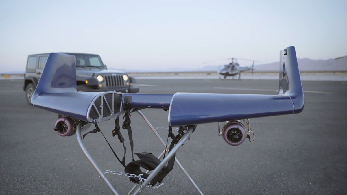 Behind The Scenes 3 Jets Outside Online