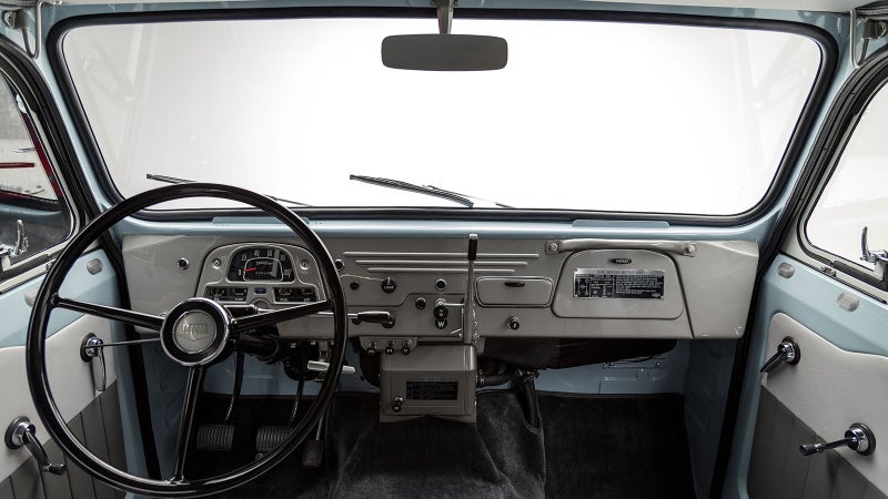 Hey automakers, want to sell some trucks? Give us an interior like this one, without all the crappy plastic and unnecessary adornment, please. Trucks are supposed to be functional.